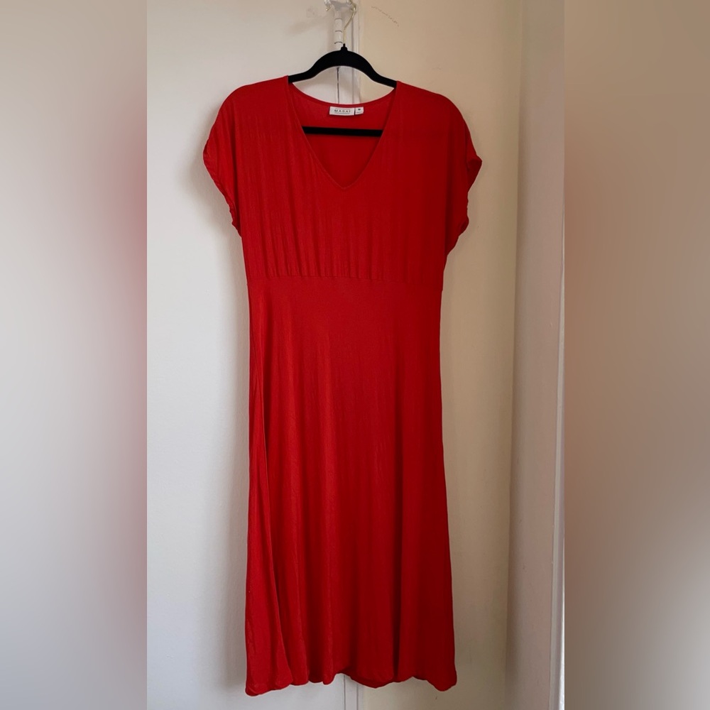 Masai Coral Red V Neck Crepe Midi Short Sleeve Dress Size Medium